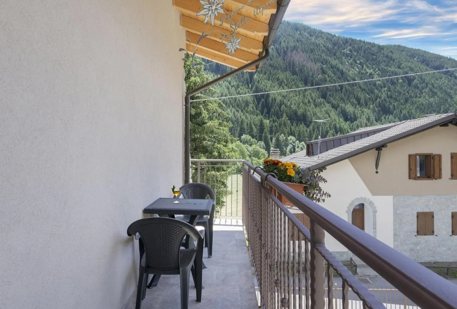 Appartamento Gardenrose Vione Apartment